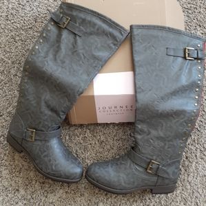 Women boots This been SOLD!‼️